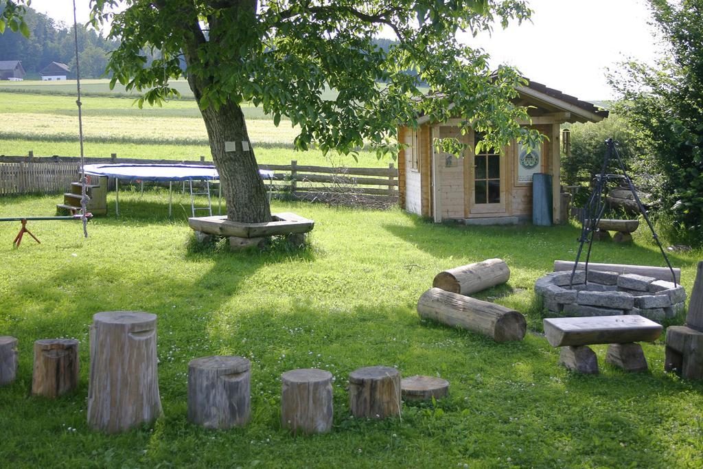 Hildegard Naturhaus Kirchberg bei Mattighofen Екстер'єр фото