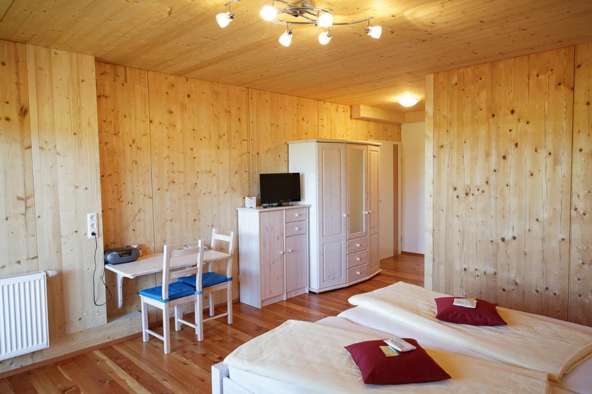 Hildegard Naturhaus Kirchberg bei Mattighofen Екстер'єр фото